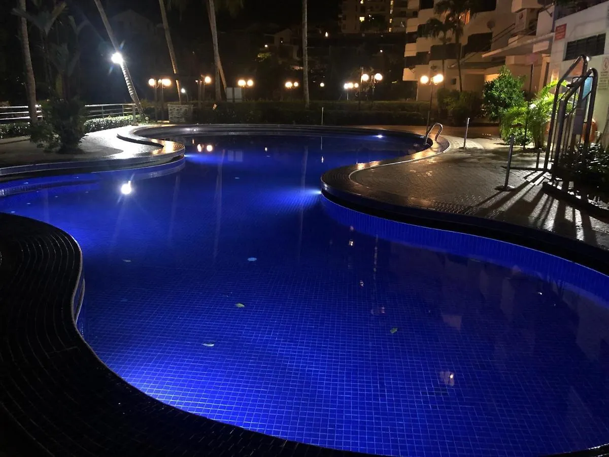 Beach Resort Home Stay Sri Sayang Apartment Batu Ferringhi 2Bedroom